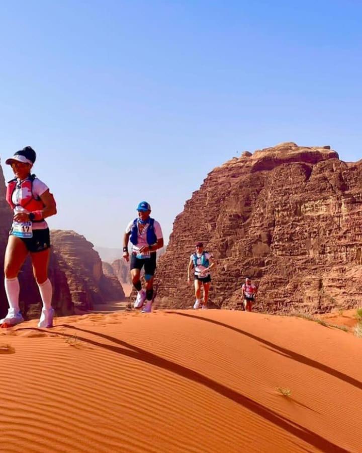 Moon City With Jeep Trips Wadi Rum Buitenkant foto