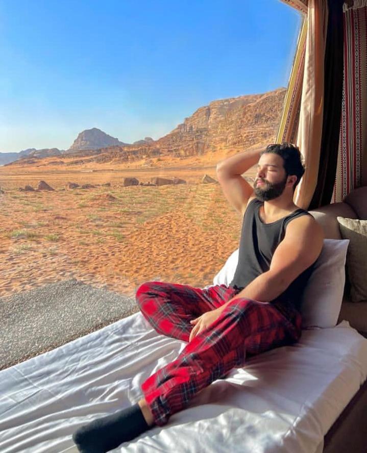 Moon City With Jeep Trips Wadi Rum Buitenkant foto